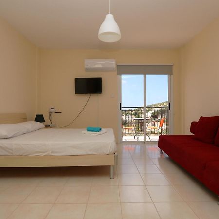 Peyia Pearl Apartment Стая снимка