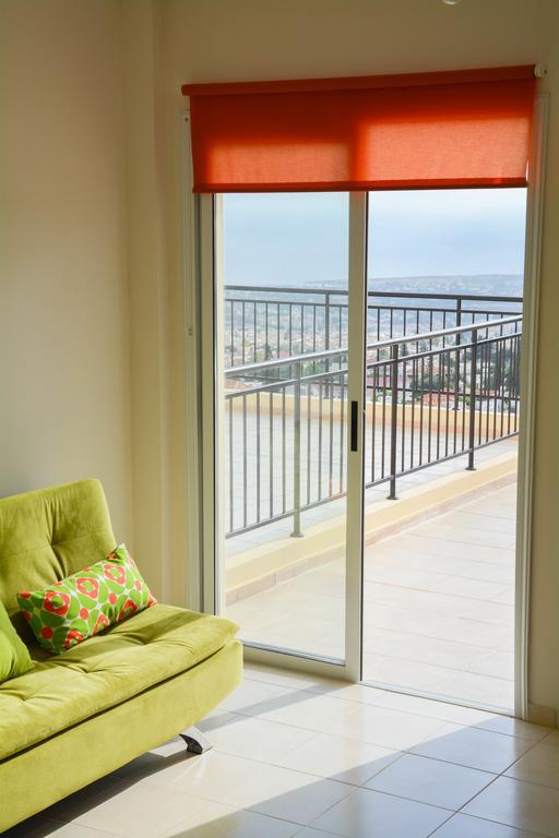 Peyia Pearl Apartment Стая снимка