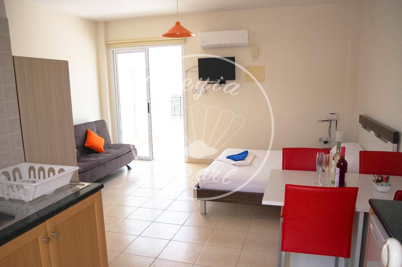 Peyia Pearl Apartment Екстериор снимка